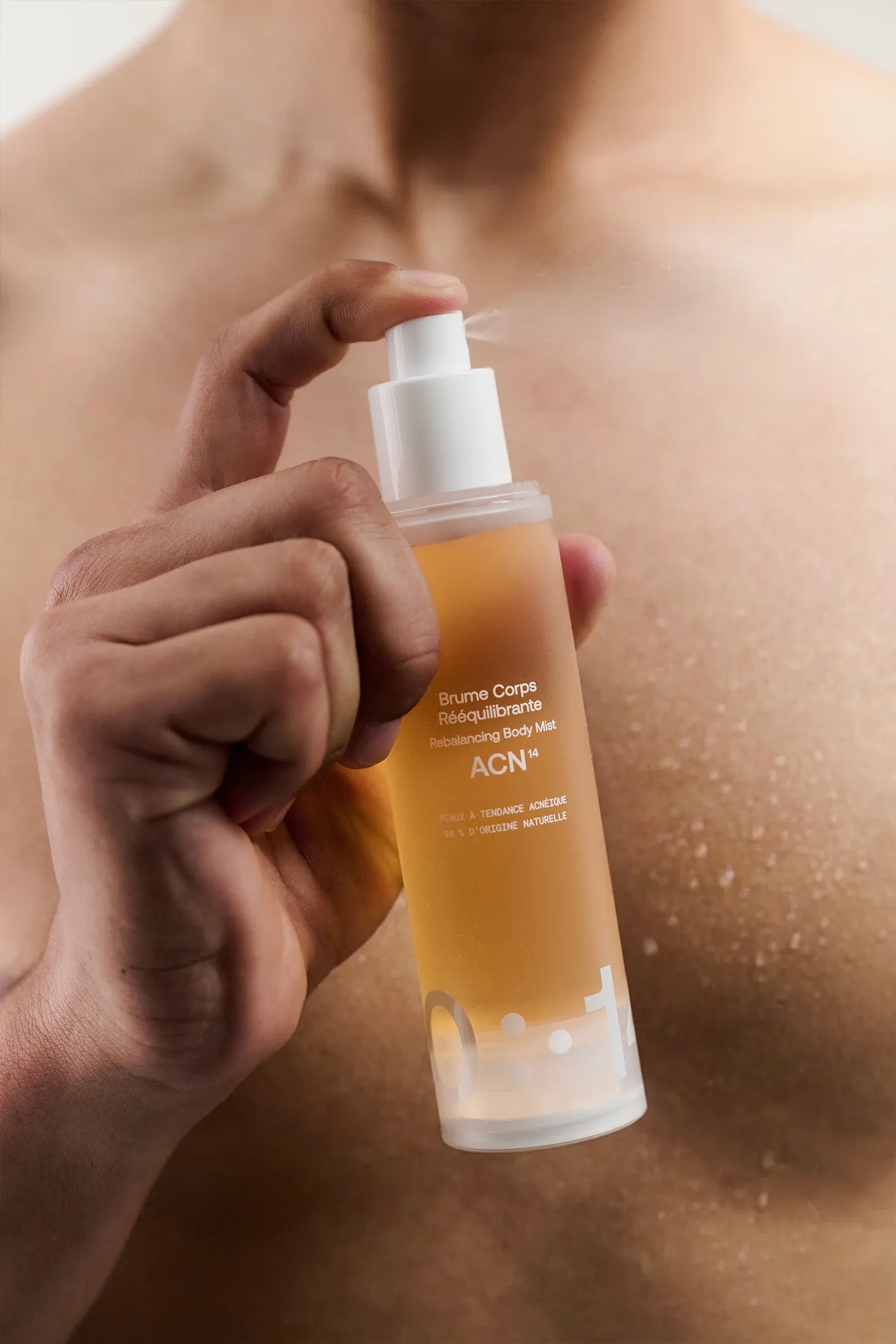 1014-skincare-corps-brume-corps-r-quilibrante-microbiome image 3