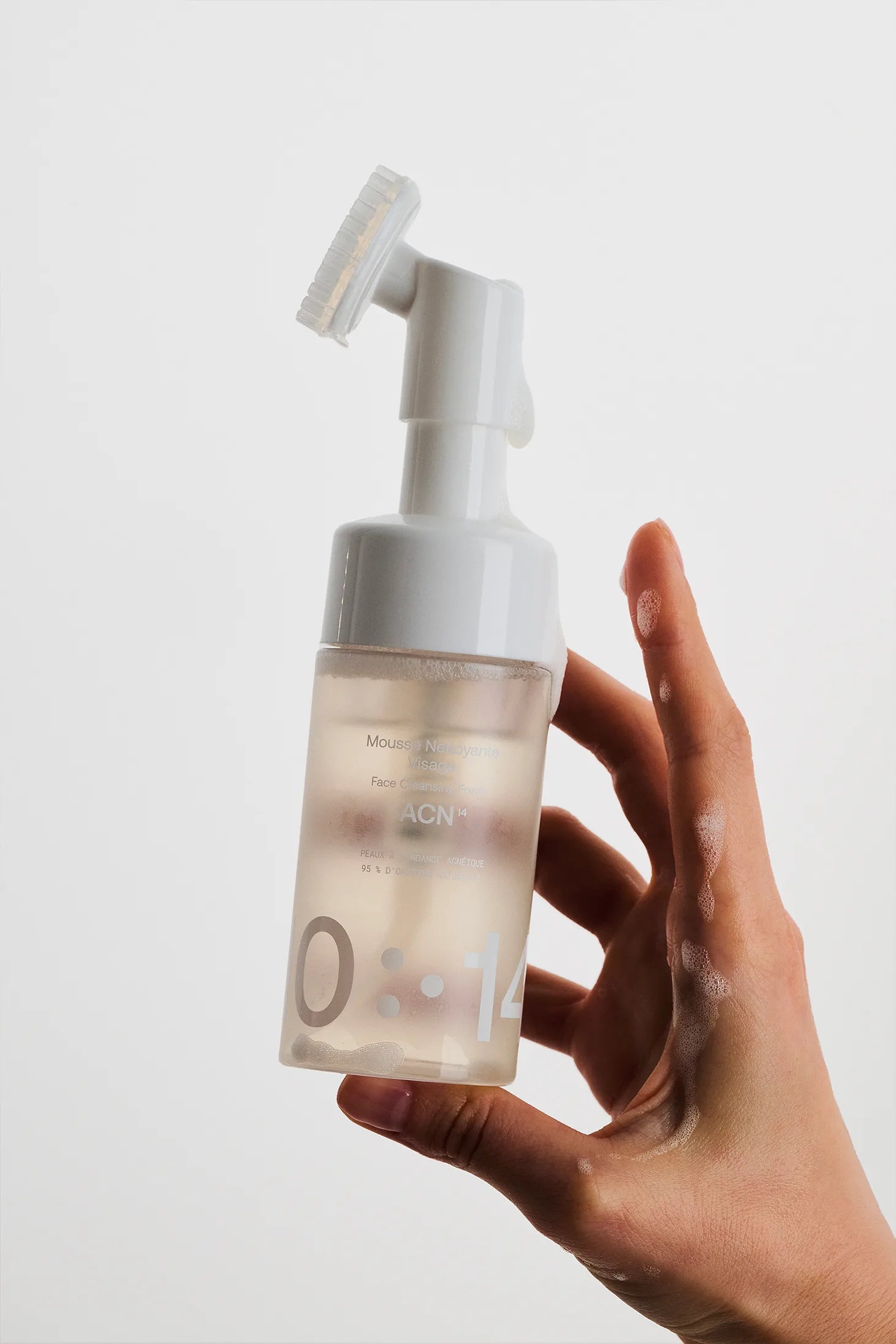 1014-skincare-visage-mousse-nettoyante-visage-aha-exfoliante image 2